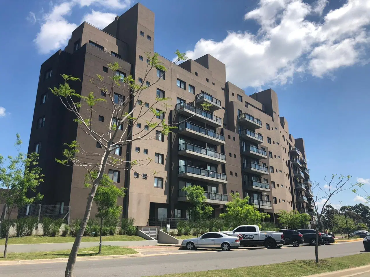 VENTA: Departamento2 amb.NORDELTA amplia terraza con parrilla ,vista a Bahia doble cochera y baulera 5