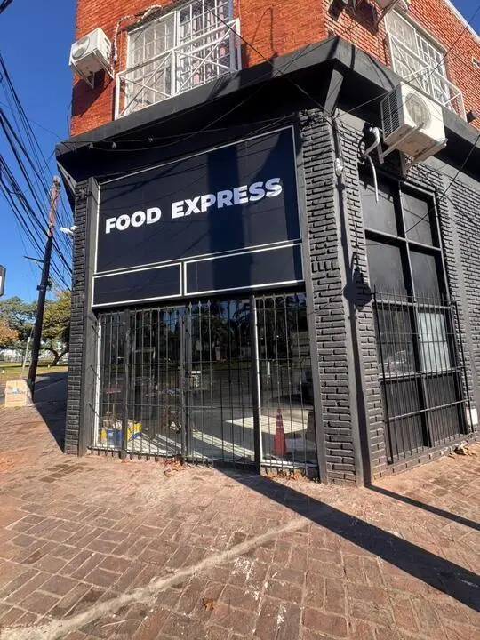 Comercio en Luis García 1265 2