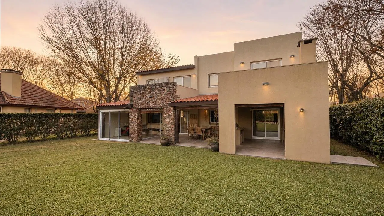 VENTA CASA BARRIO PRIVADO LA ARBOLEDA ESCOBAR 6 AMBIENTES 4