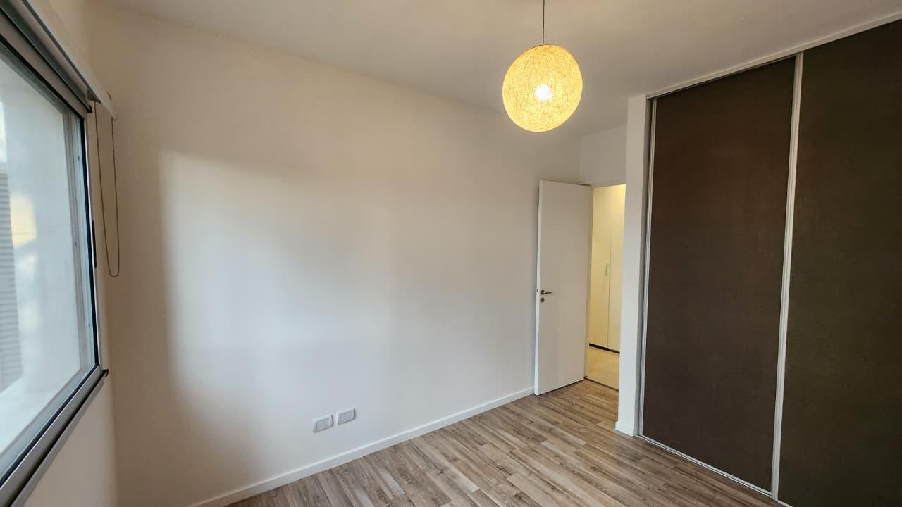 Foto de ALQUILER departamento 3 ambientes - con jardin, parrilla y cochera, imagen 5