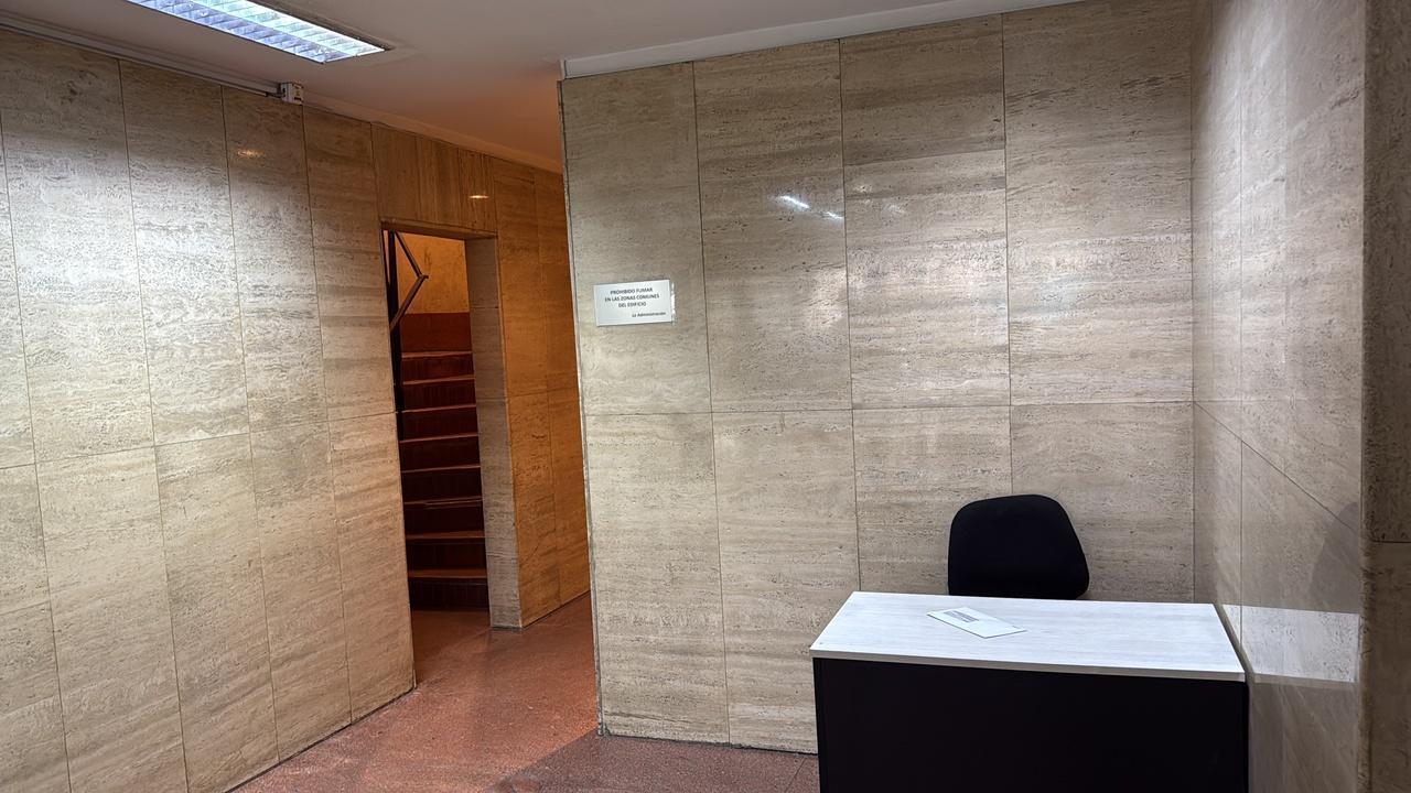 Foto de VENTA piso de oficinas- RECOLETA- con baño y cocina, imagen 3