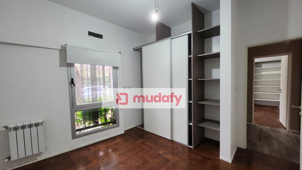Foto de MODERNA CASA EN VENTA CON PANEL SOLAR Y COCHERA FLORIDA, imagen 2
