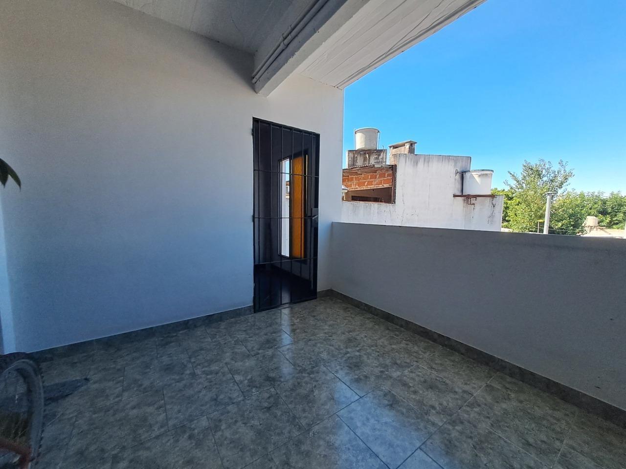 Foto de VENTA PH 2 AMBIENTES CON BALCÓN Y TERRAZA EN SAN FERNANDO, imagen 2
