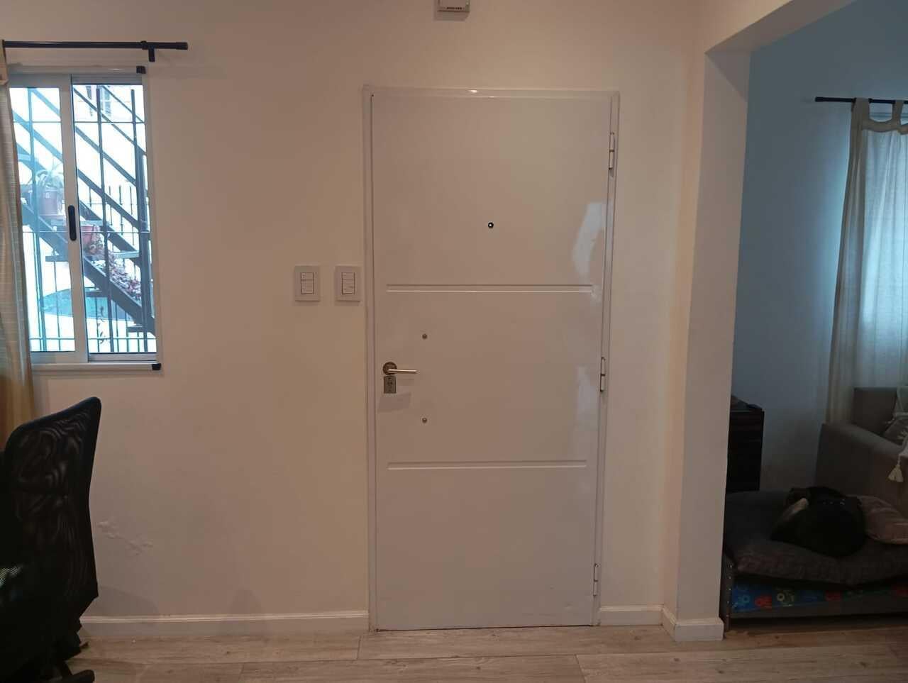 Foto de VENTA CASA CONCEPTO ABIERTO, JARDÍN Y PILETA., imagen 2