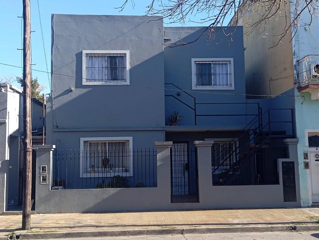 Foto de VENTA CASA CONCEPTO ABIERTO, JARDÍN Y PILETA., imagen 4