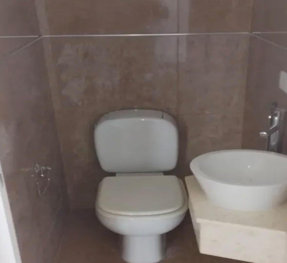 Foto de CASA EN VENTA 5 AMBIENTES EN SAN FRANCISCO CON PARRILLAY PILETA, imagen 5