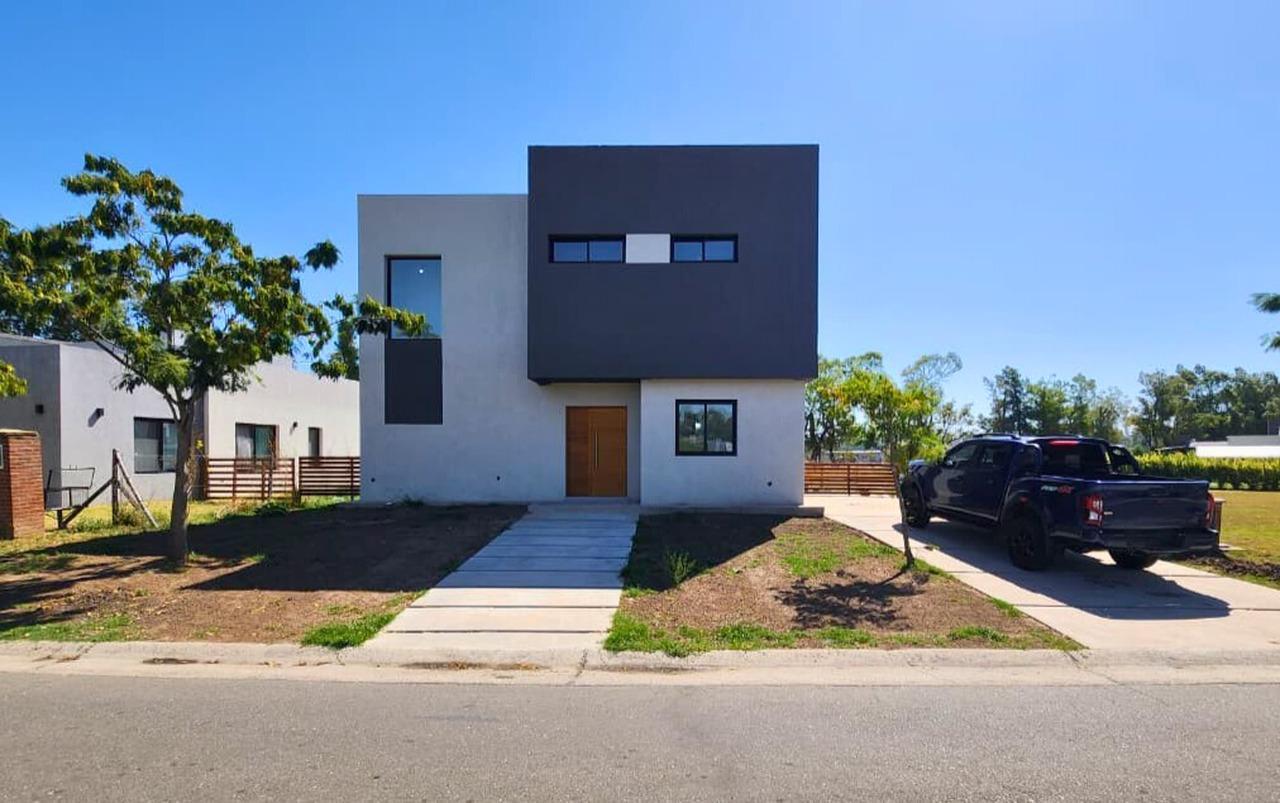 Foto de VENTA - CASA - PILAR DEL ESTE - CON PILETA - SANTA EMILIA A ESTRENAR., imagen 3