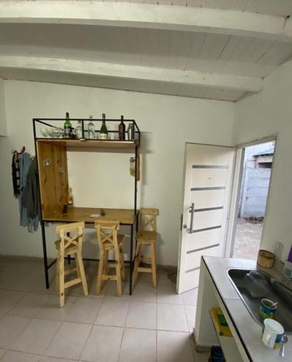 Foto de VENTA deposito + 3 Deptos (2 Amb) - Jose C. Paz -, imagen 3