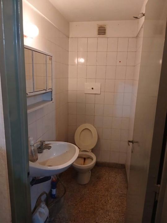 Foto de VENTA LOCAL/DEPOSITO - BECCAR - con oficina y baño, imagen 4