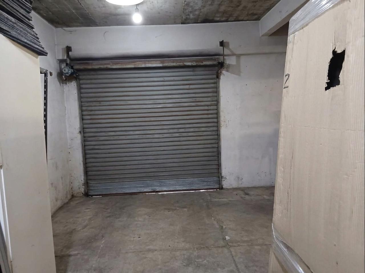 Foto de VENTA LOCAL/DEPOSITO - BECCAR - con oficina y baño, imagen 1