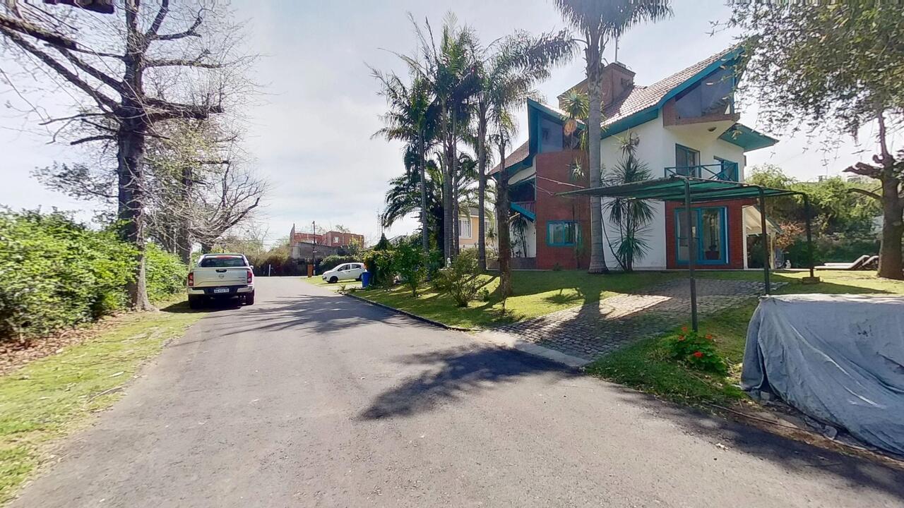 Foto de VENTA CASA 6 AMBIENTES - BOATCENTER- con vista al rio, pileta y amarra, imagen 2
