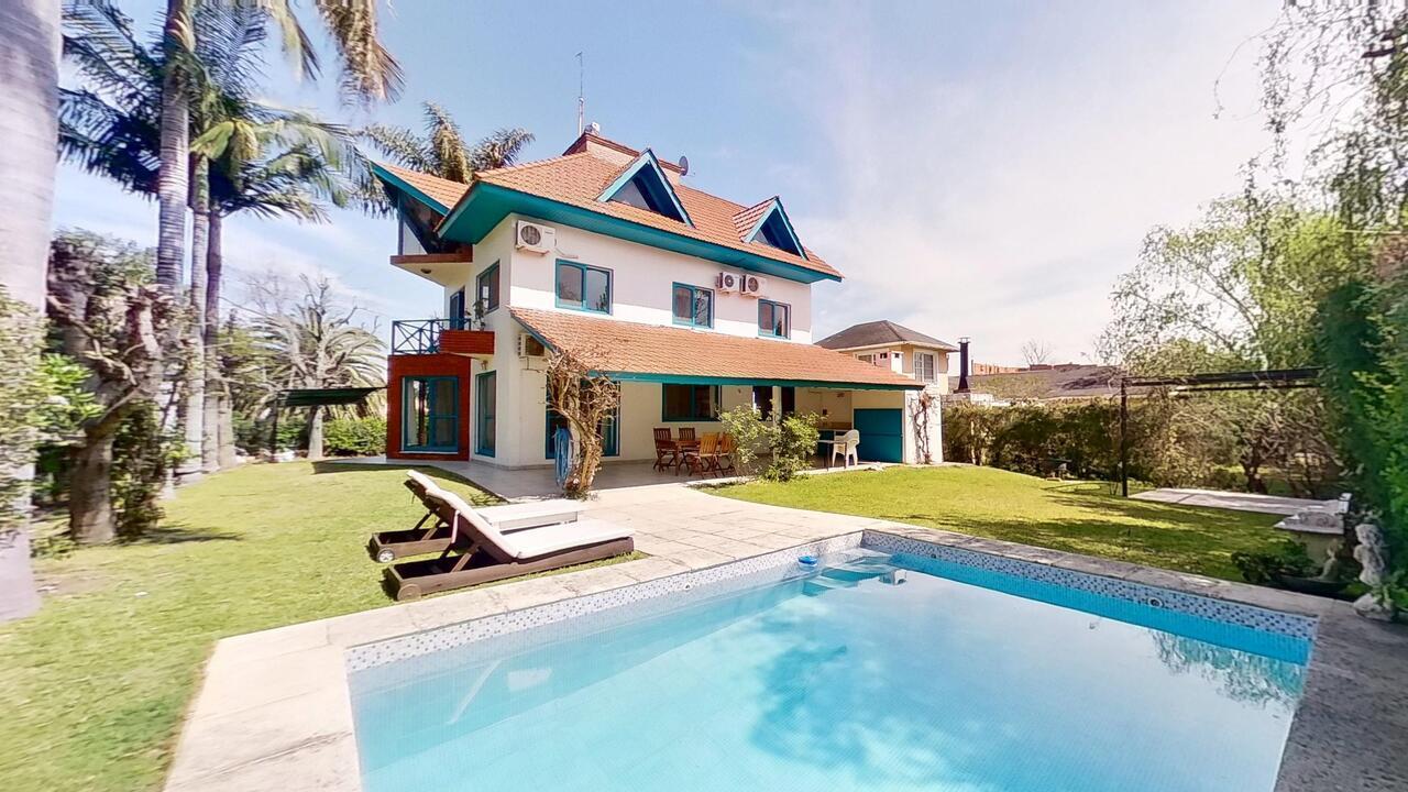 Foto de VENTA CASA 6 AMBIENTES - BOATCENTER- con vista al rio, pileta y amarra, imagen 4