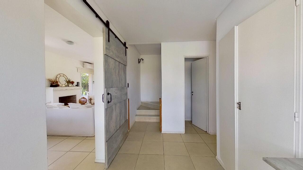 Foto de Venta casa 4 dormitorios Santa Catalina Villanueva APTO CRÉDITO, imagen 2