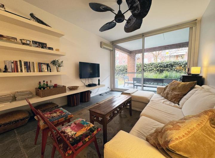 Departamento 3 ambientes con jardín en alquiler temporal - Jardines de San Isidro 4