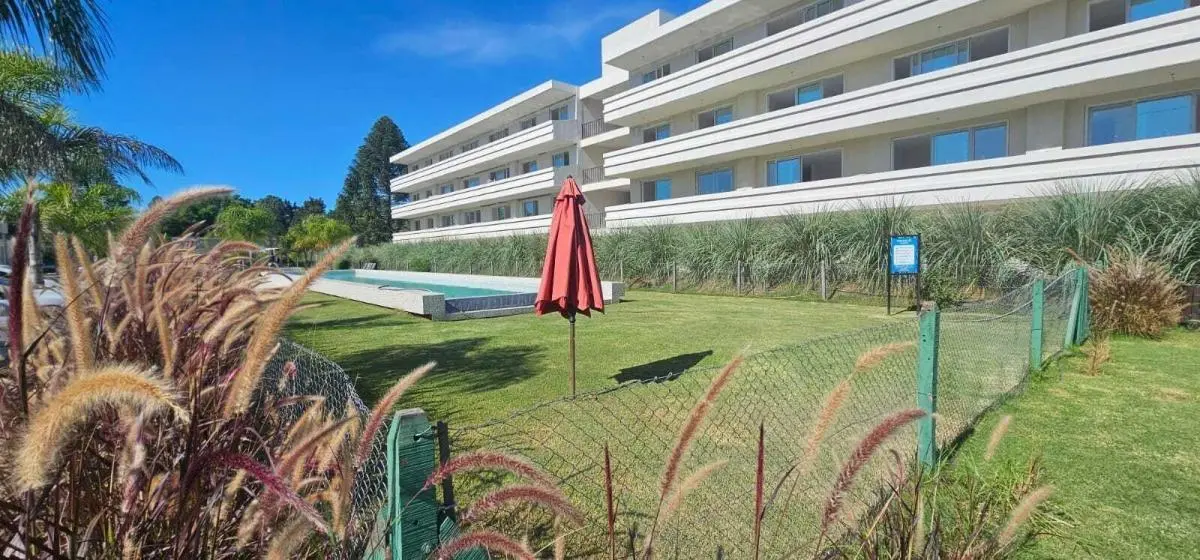 Departamento alquiler 3 ambientes parrilla pileta Saravi Village Pilar 1
