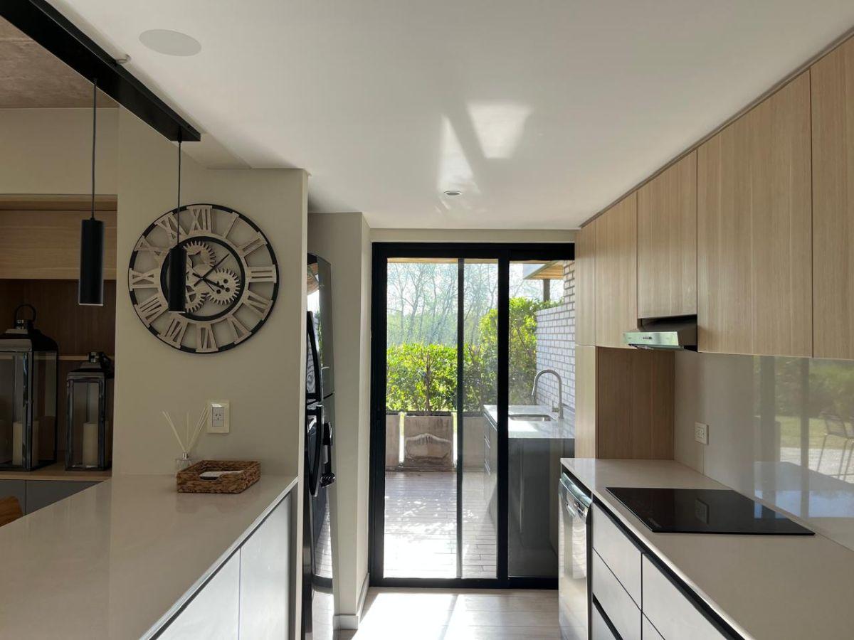 Foto de Departamento 3 ambientes amueblado alquiler Residence Pilara con pileta, imagen 3