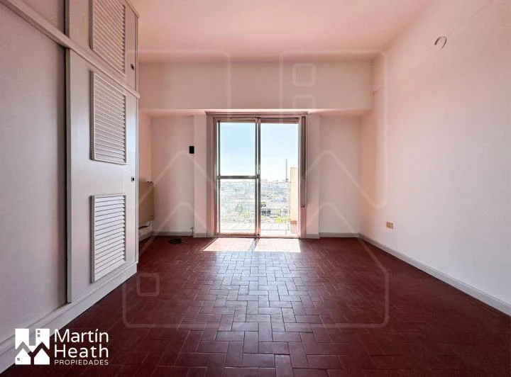 Espectacular Monoambiente, piso alto, todo sol y vista abierta!  4
