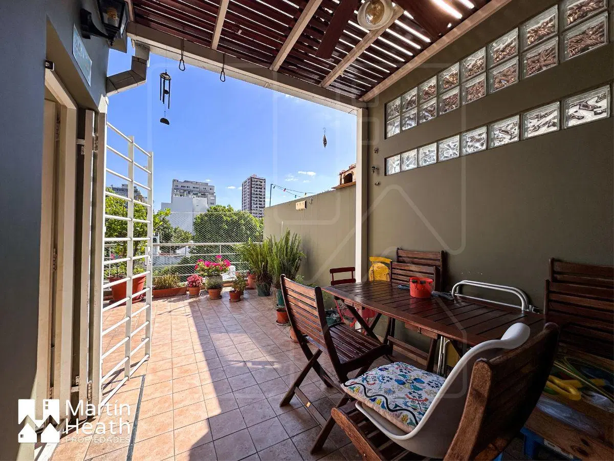 - Venta - Apto Credito - PH 3 Ambientes + Quincho y Terraza Propia! 2