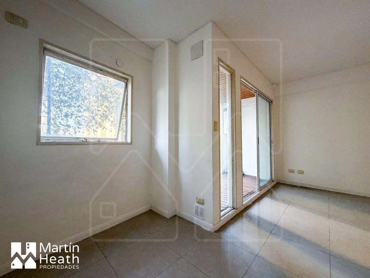 -APTO CRÉDITO- VENTA- Gran Monoambiente divisible con balcon terraza. 8