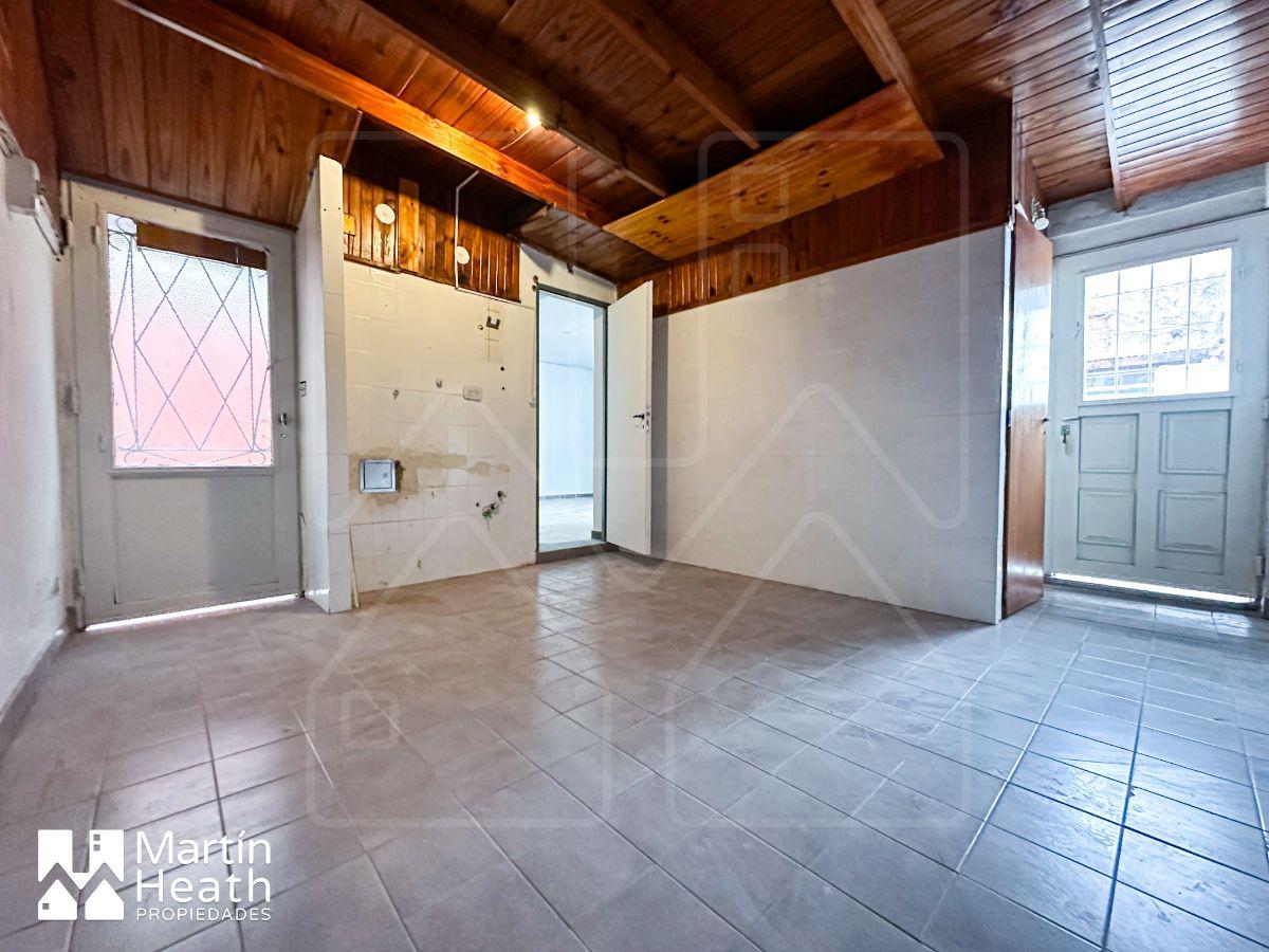 Foto de PH 3amb con patio y gran baulera. 2 baños. NO se abonan expensas, Gas, Aysa ni ABL. (Todo incluido), imagen 4