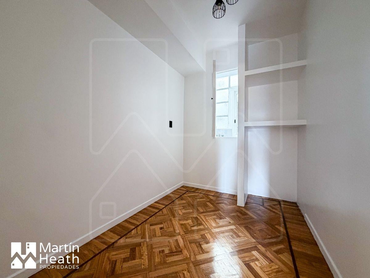 Foto de -ALQUILER- Amplio 4 Amb. actualizado a estrenar. 1er piso por escalera, imagen 5