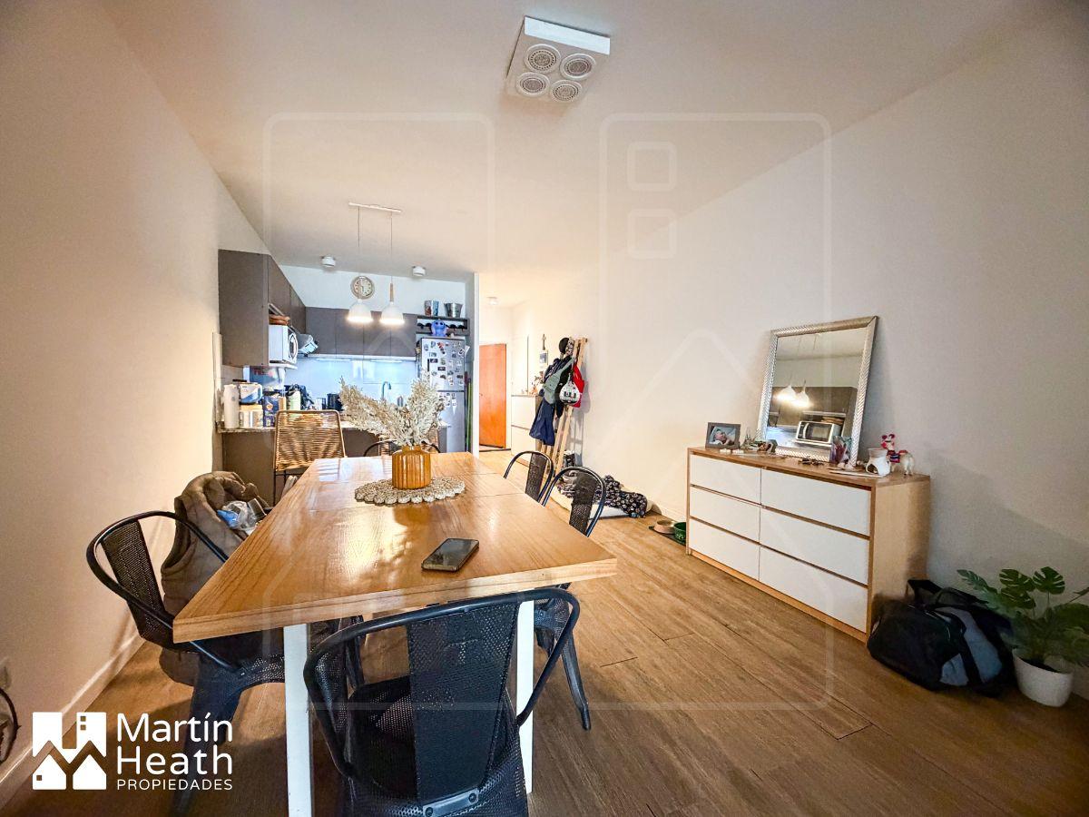 Foto de -VENTA- Gran PH 2amb. con jardin, parrilla y energía de una casa., imagen 4