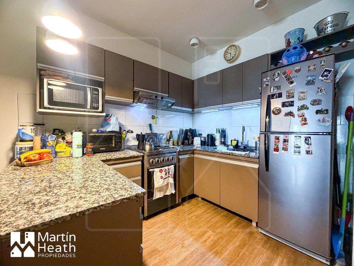Foto de -VENTA- Gran PH 2amb. con jardin, parrilla y energía de una casa., imagen 3