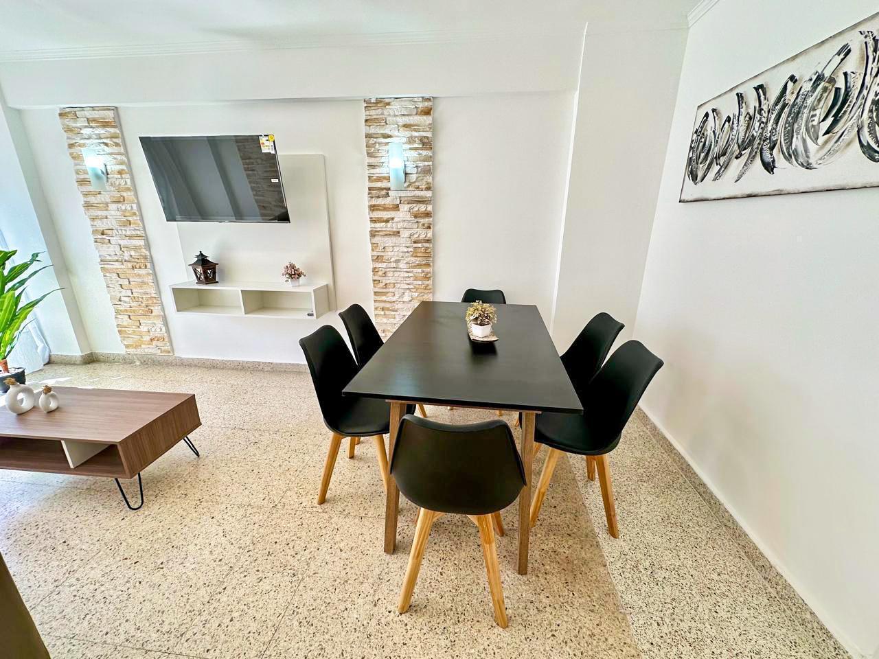 Foto de Venta - Departamento 2 amb con dependencia - Plaza Colon, imagen 3