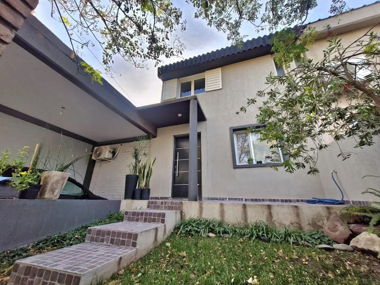 VENTA | CASA 2 HAB EN B° BARDAS SOLEADAS | NEUQUEN 1