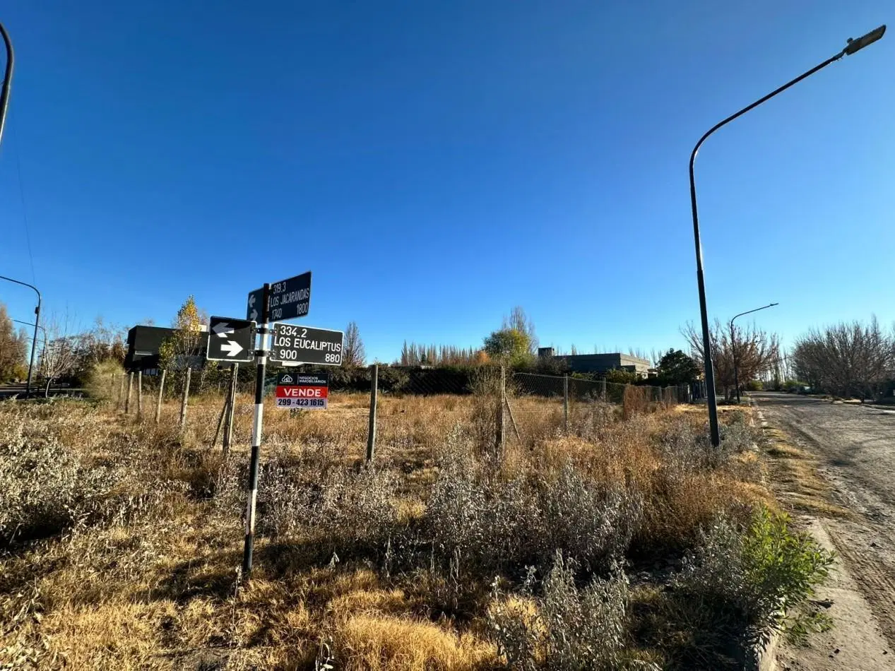 VENTA TERRENO MANZANAR KOSSMAN - CIPOLLETTI 5