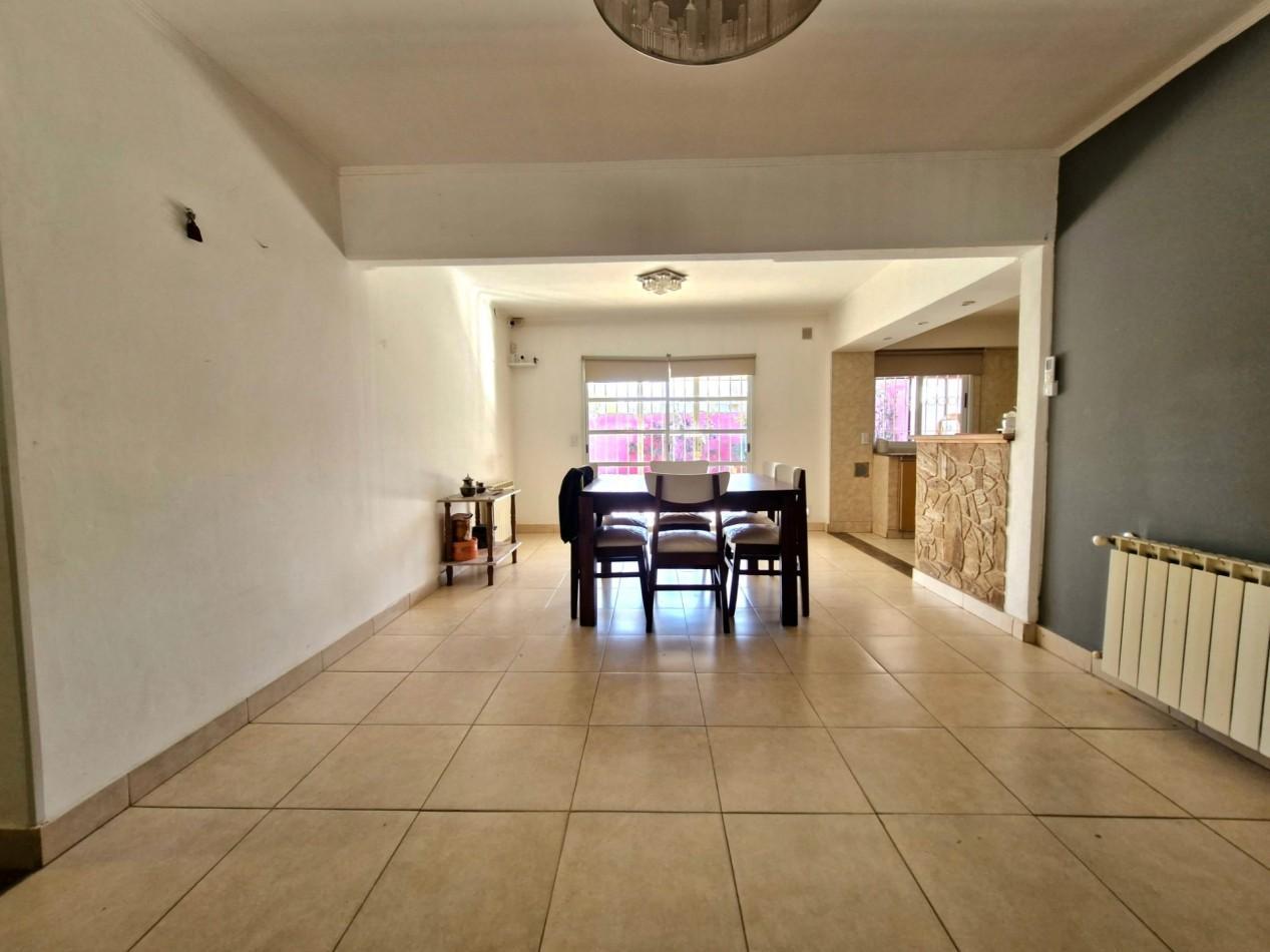 Foto de VENTA | CASA 3 HAB EN DR. DRAGO 570 | PLOTTIER, imagen 1