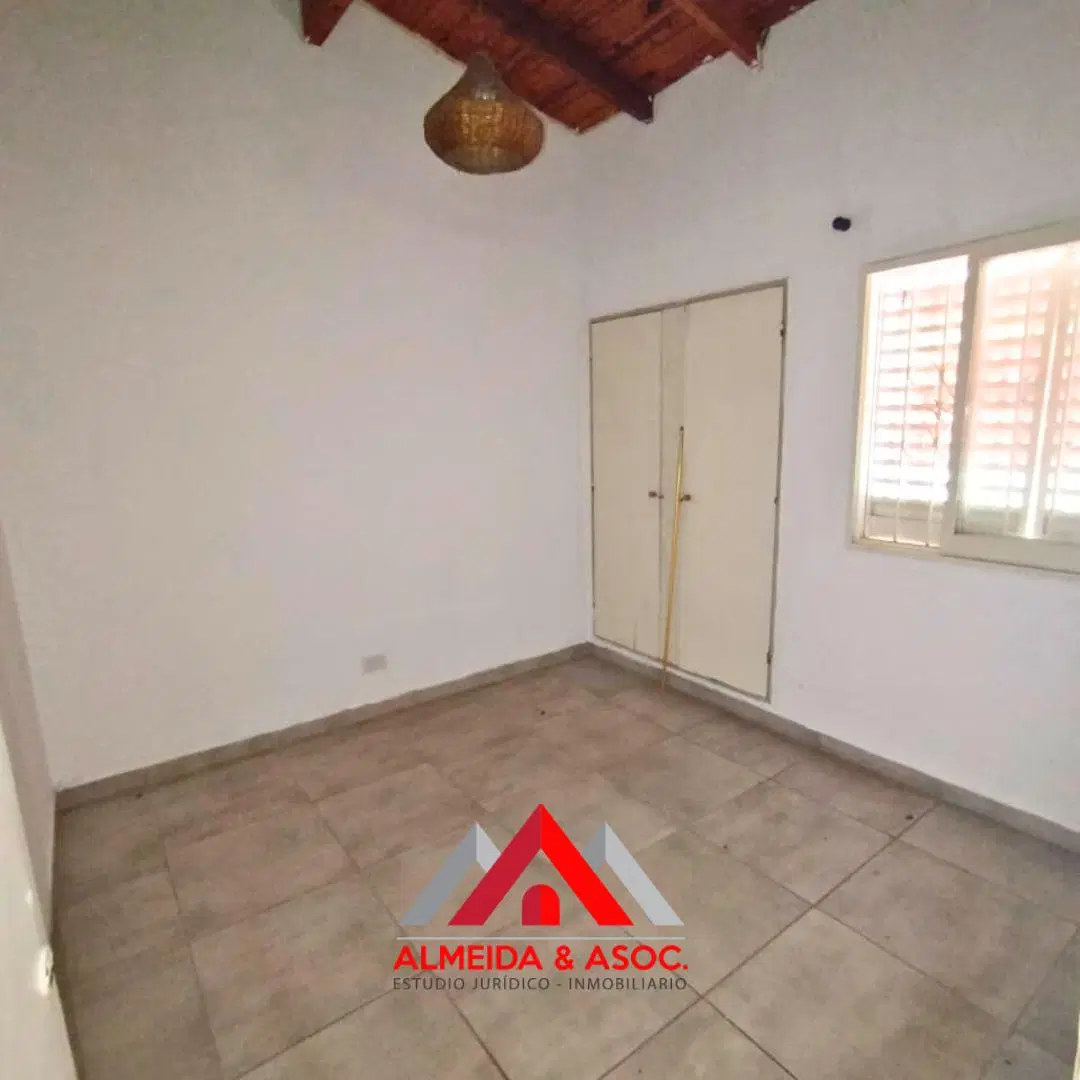 Casa en alquiler de 2 dormitorio en B° Las Palmas 4