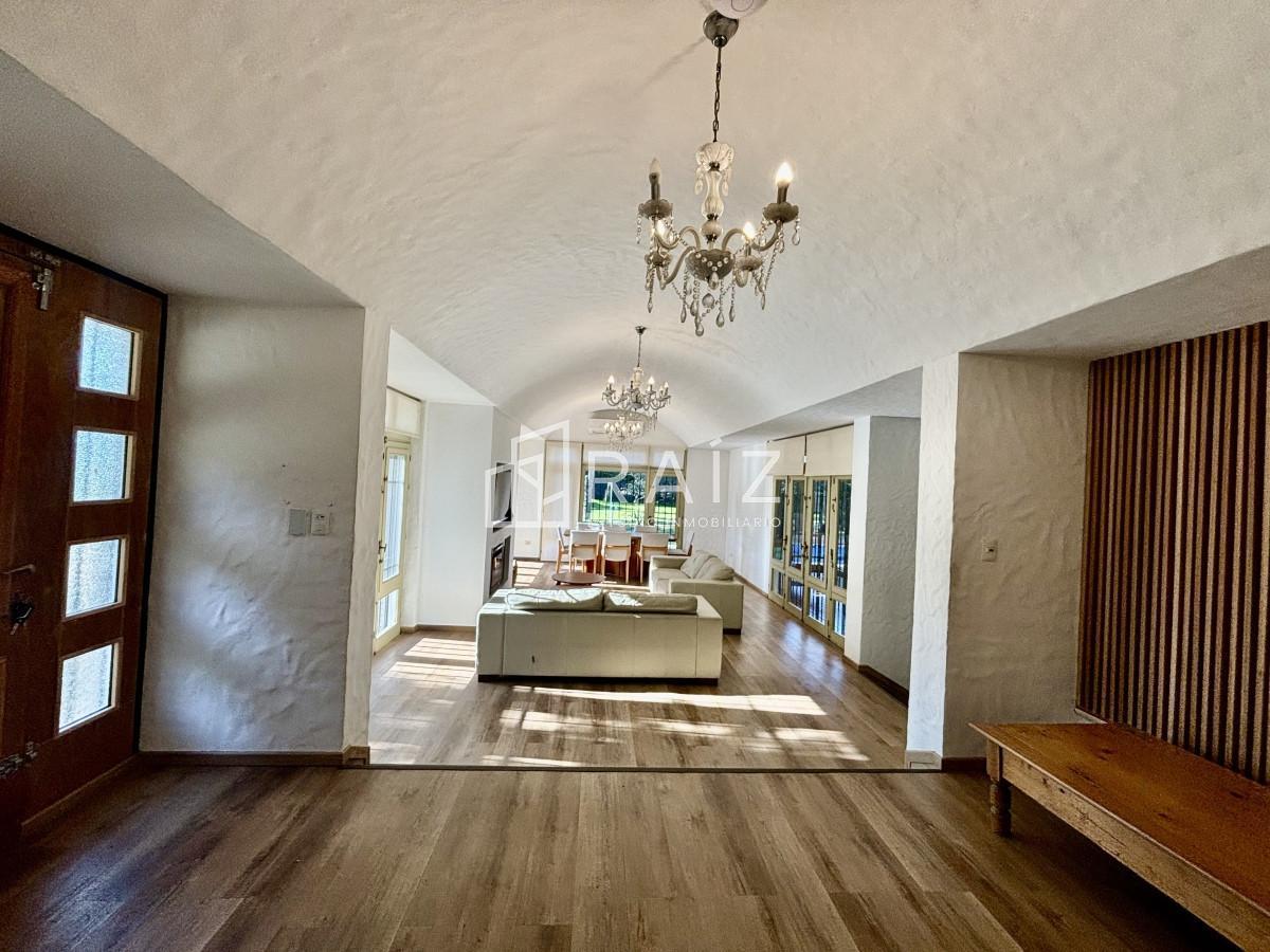 Foto de CASA VENTA DE 4 DORMITORIOS, imagen 4
