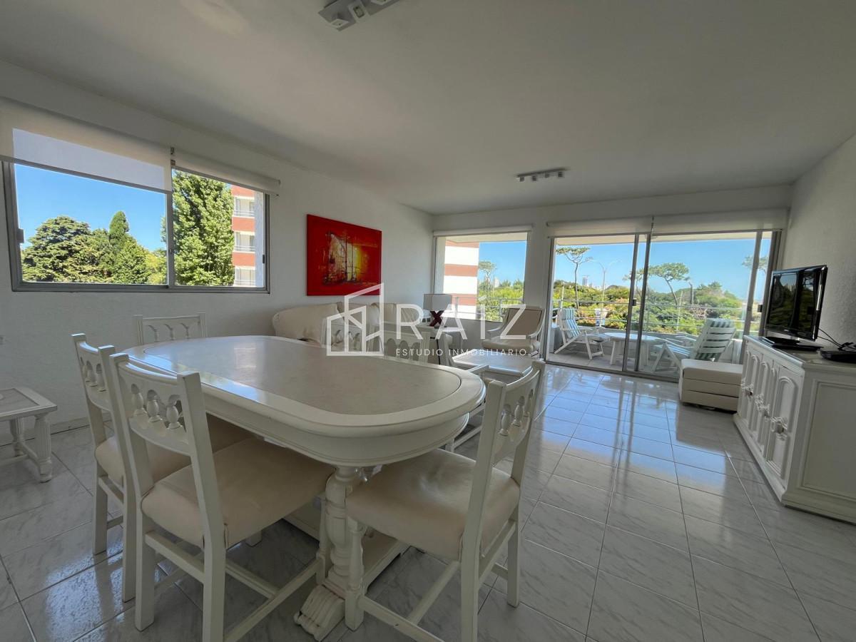Foto de APARTAMENTO EN ALQUILER DE TEMPORADA 3 DORMITORIOS PLAYA MANSA, imagen 1