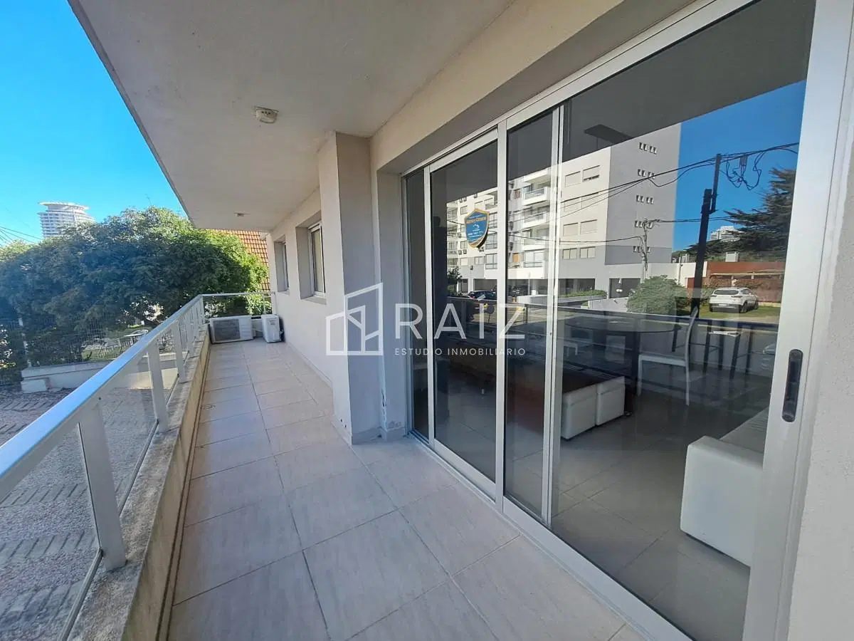 VENTA APARTAMENTO 2 DORMITORIOS AIDY GRIL 2