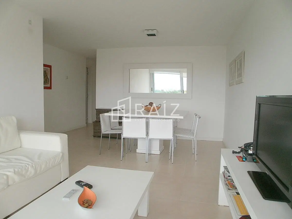 Alquiler temporario de apartamento de 3 dormitorios en zona Enjoy 2