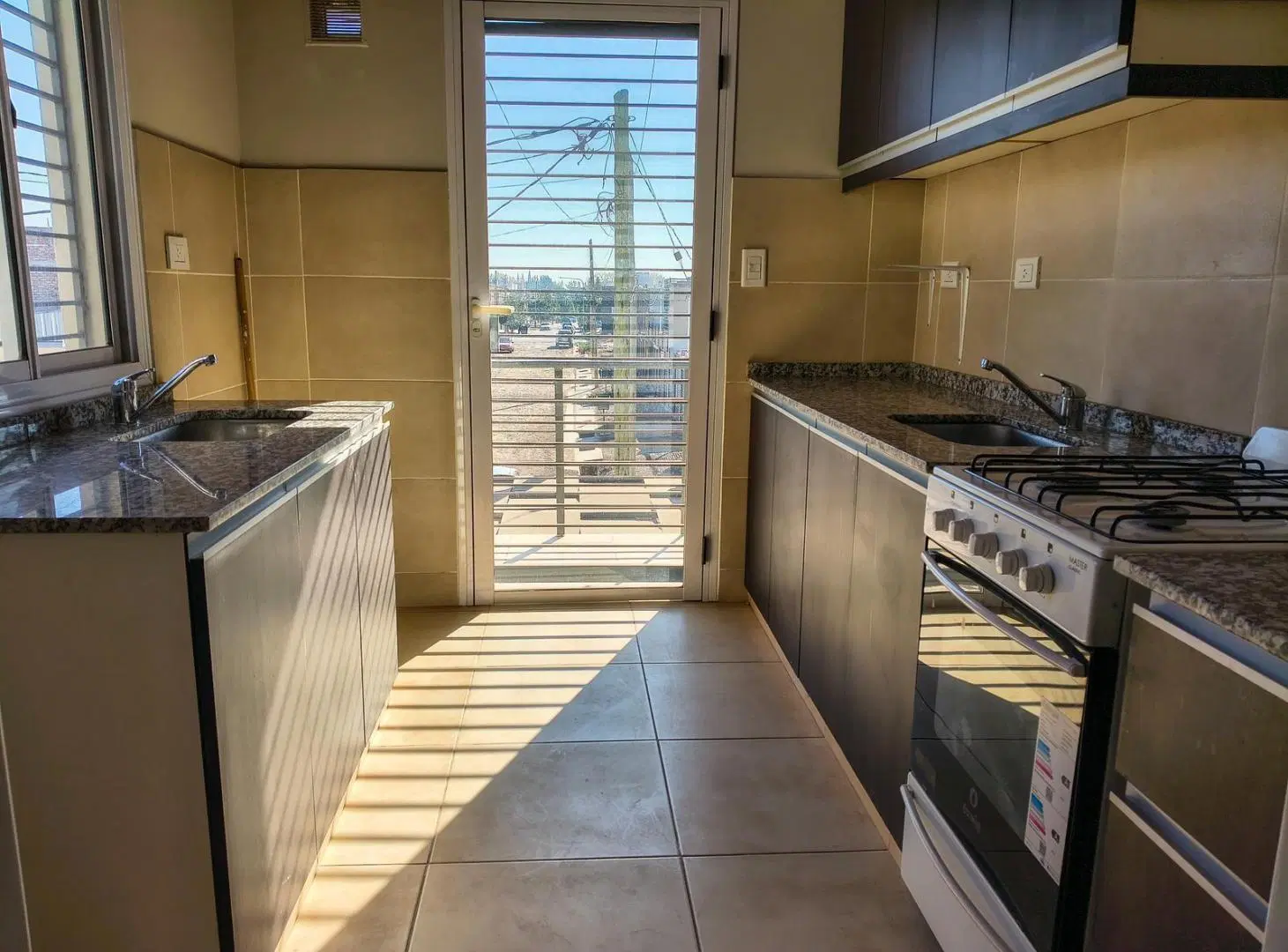 DEPARTAMENTO EN VENTA EN GUAYMALLEN CON TOUR VIRTUAL 2