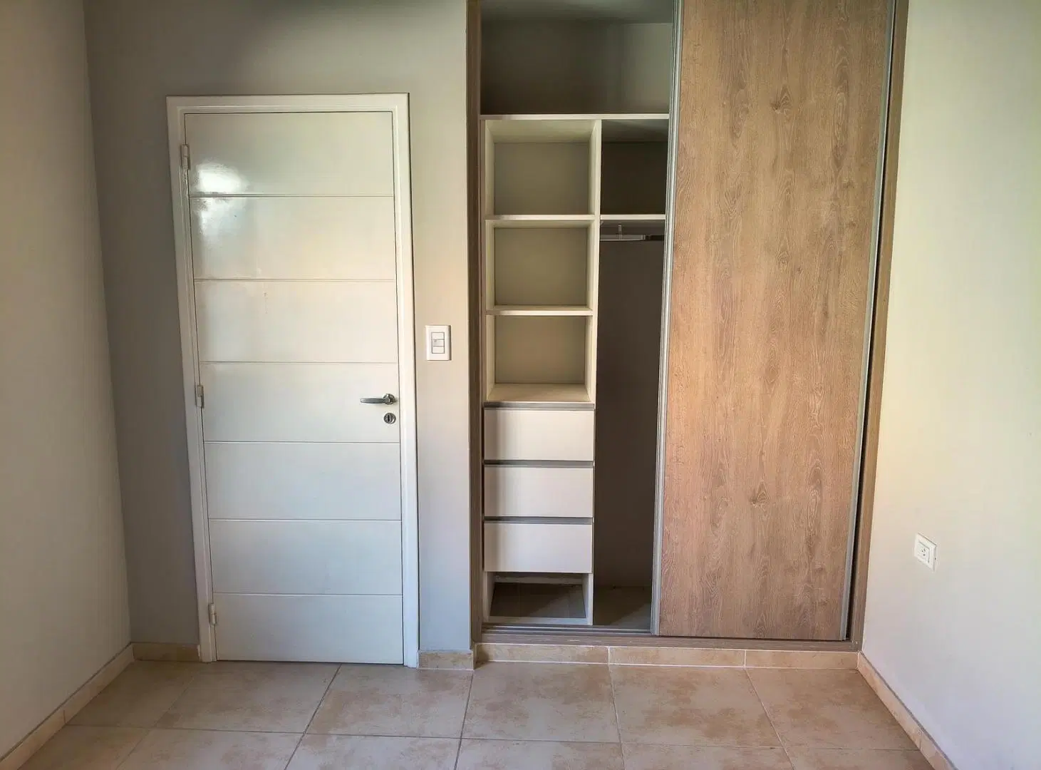 DEPARTAMENTO EN VENTA EN GUAYMALLEN CON TOUR VIRTUAL 3