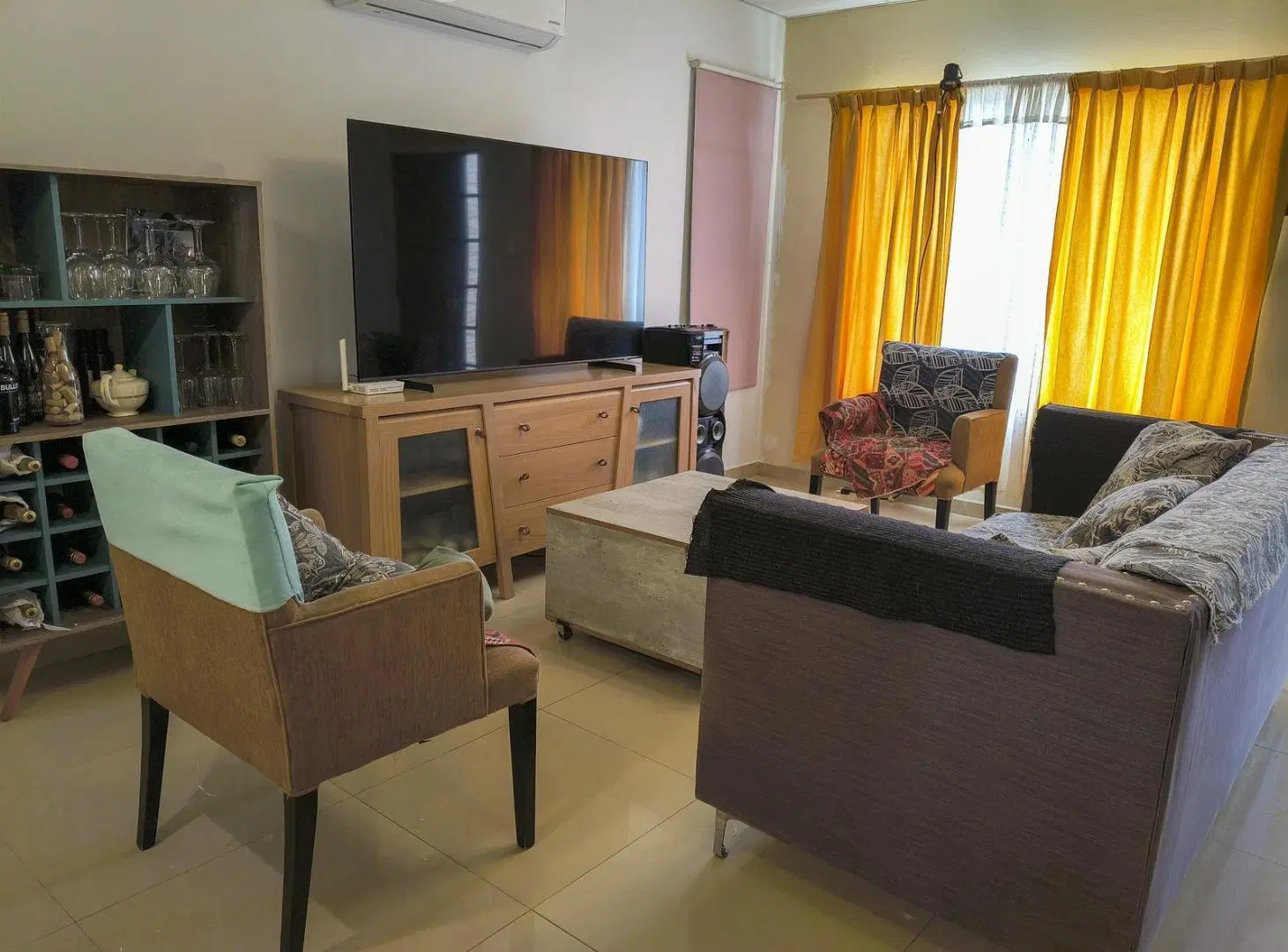 CASA EN VENTA- BARRIO RINCON DE MITRE 3