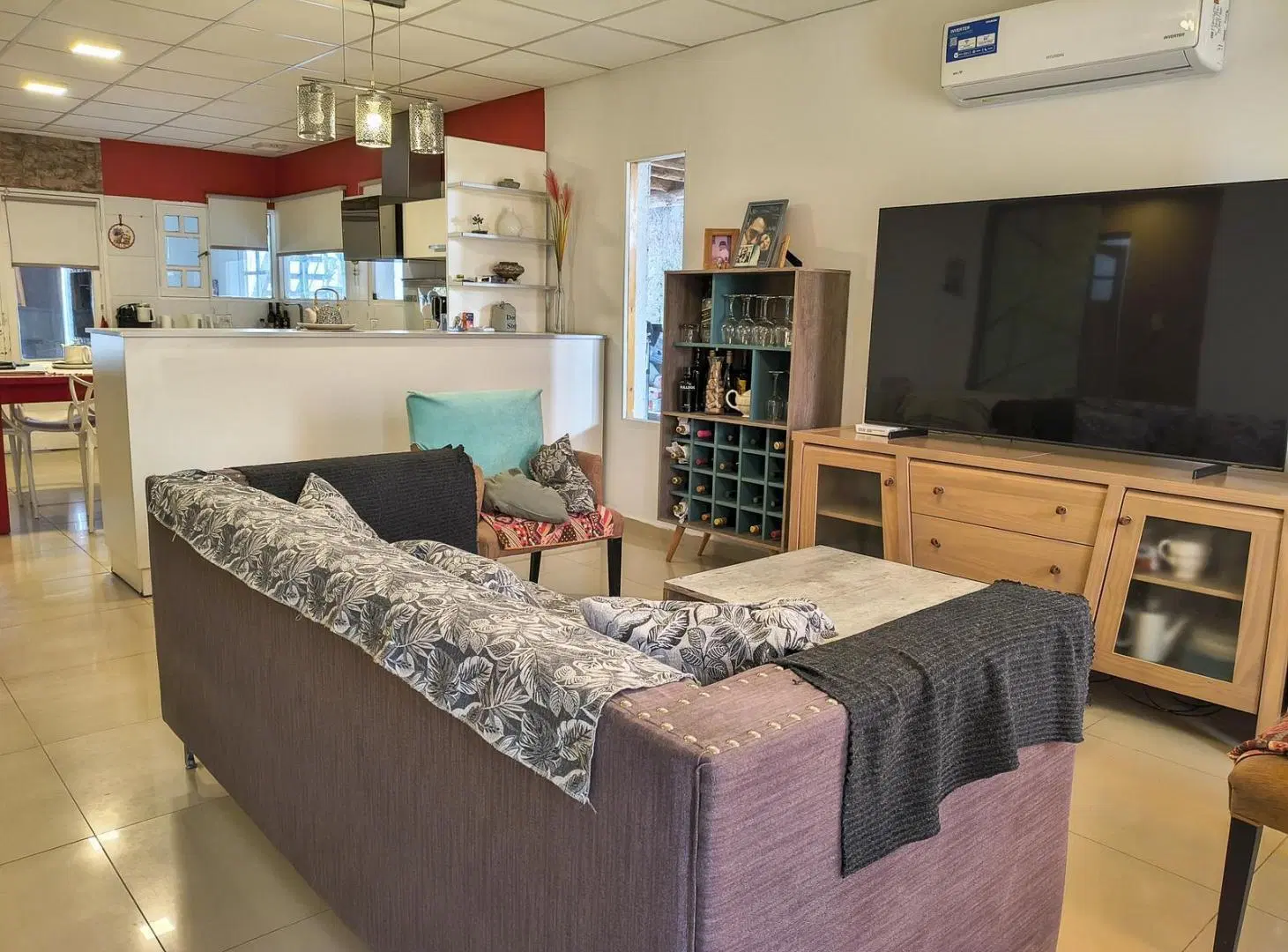 CASA EN VENTA- BARRIO RINCON DE MITRE 4