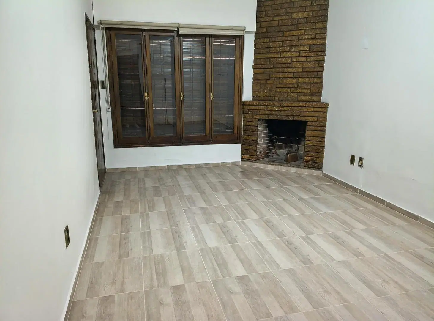 CASA EN VENTA 4 DORMITORIOS BARRIO BOMBAL GODOY CRUZ 1
