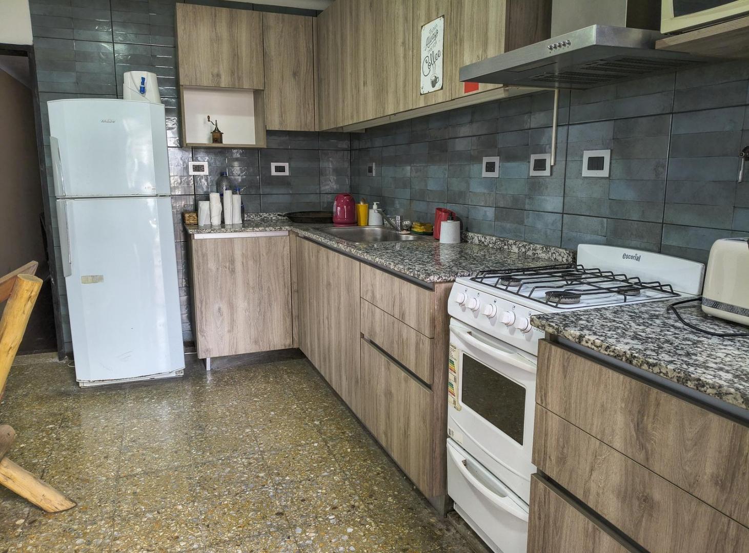 Foto de Amplia Propiedad con Dpto. Independiente perfecta para Hostel, imagen 3