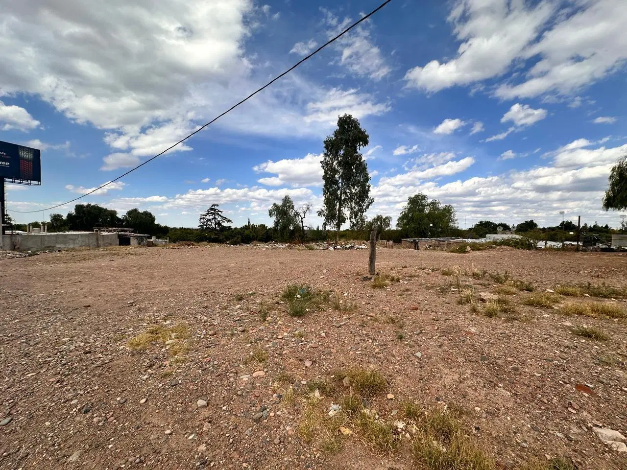 TERRENO EN VENTA G. CRUZ SOBRE CORREDOR DEL OESTE 3