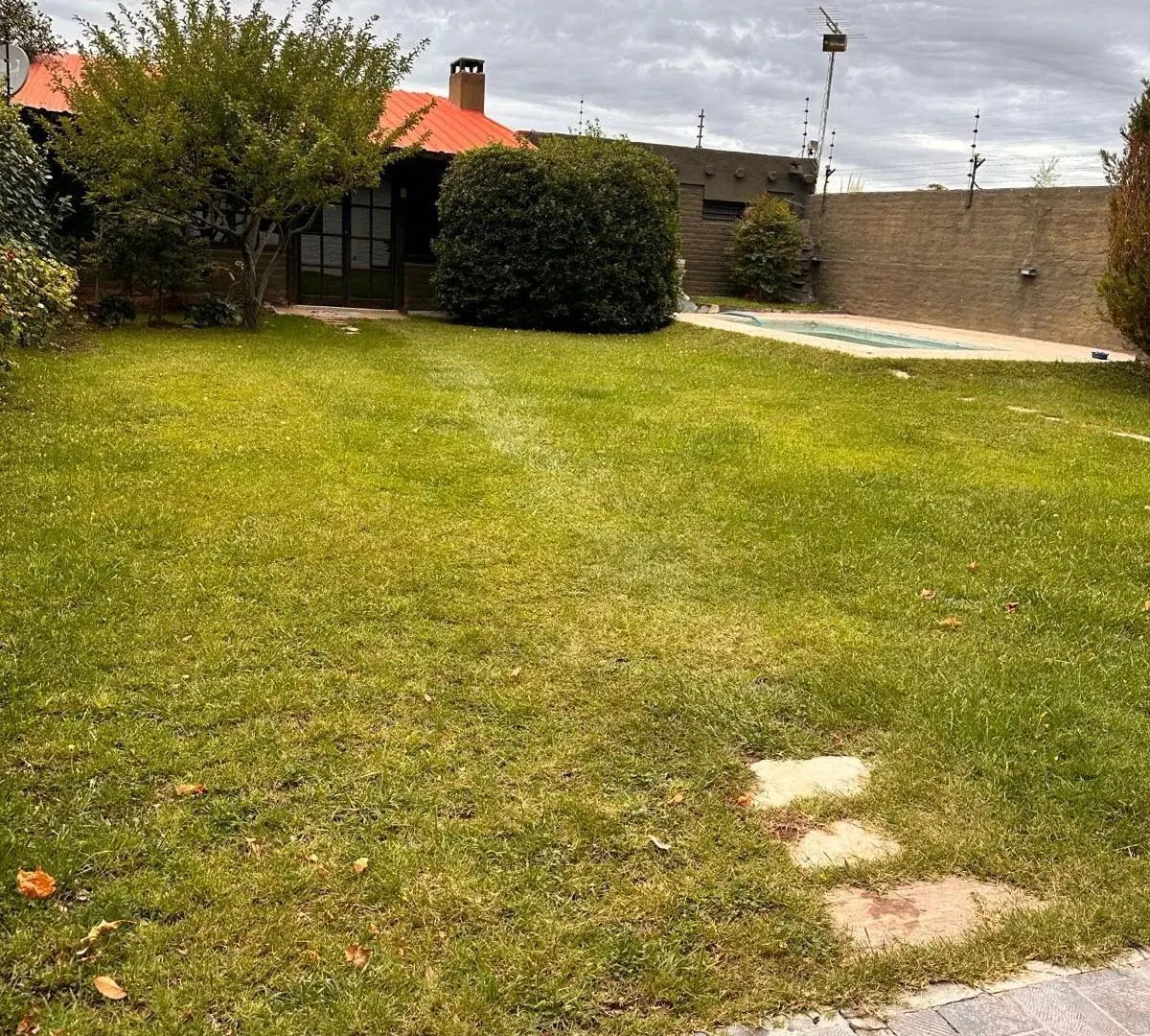 VENTA CASA CON PILETA Y QUINCHO EN LUJAN DE CUYO 5