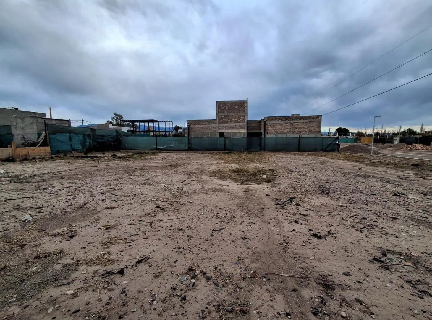 EXCELENTE LOTE CENTRAL DE 300M2 B° PRIVADO LA HERRADURA, CALLE VIDELA ARANDA, CRUZ DE PIEDRA, MAIPU. 5