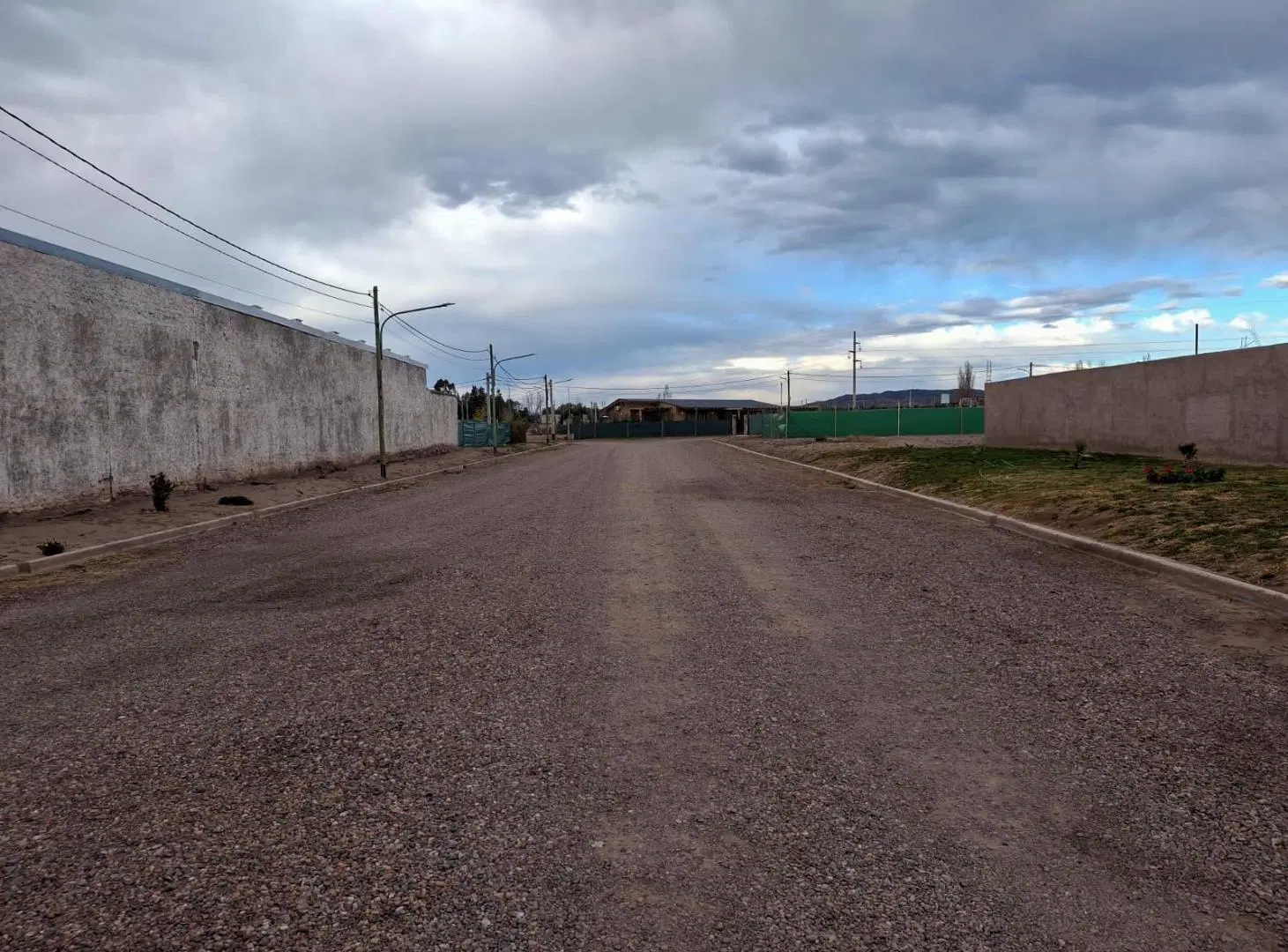 EXCELENTE LOTE CENTRAL DE 300M2 B° PRIVADO LA HERRADURA, CALLE VIDELA ARANDA, CRUZ DE PIEDRA, MAIPU. 2