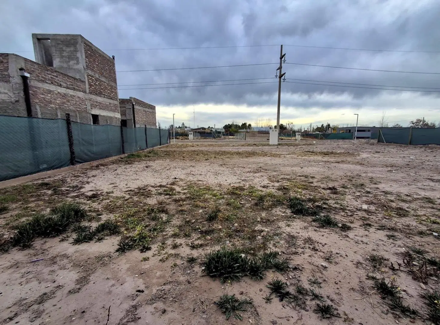 EXCELENTE LOTE CENTRAL DE 300M2 B° PRIVADO LA HERRADURA, CALLE VIDELA ARANDA, CRUZ DE PIEDRA, MAIPU. 8