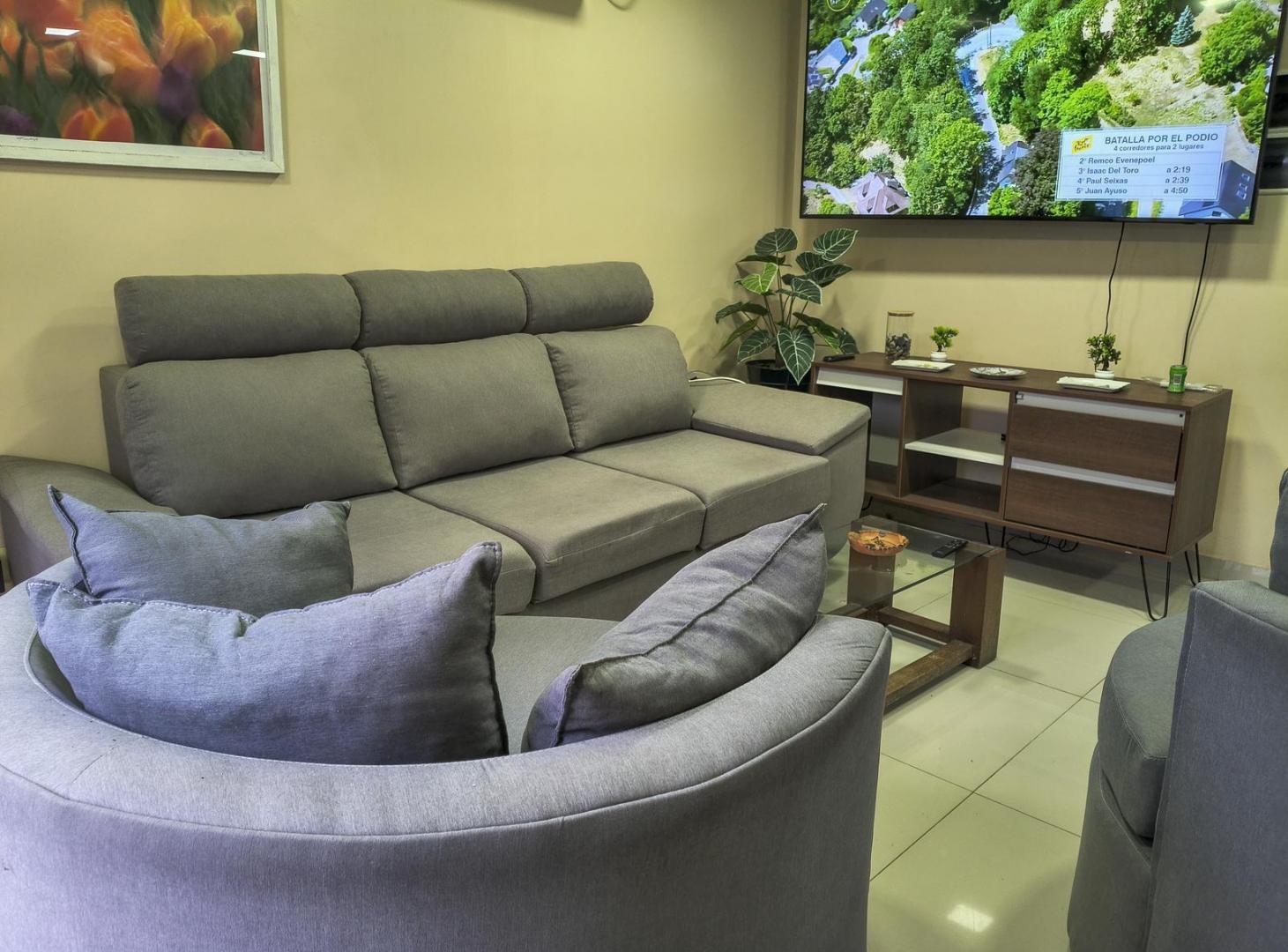 Foto de DEPARTAMENTO CATEGORÍA CIUDAD DE MENDOZA CON 3 DORMITORIOS, DOS BAÑOS, imagen 1