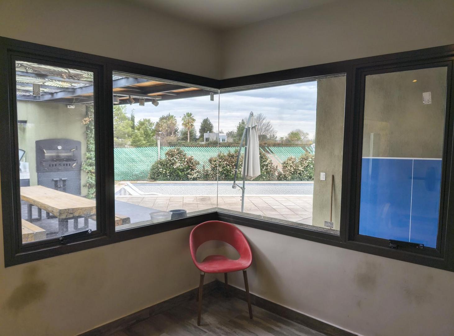 Foto de EXCELENTE CASA EN EL EXCLUSIVO BARRIO PORTAL DE VISTALBA, imagen 1