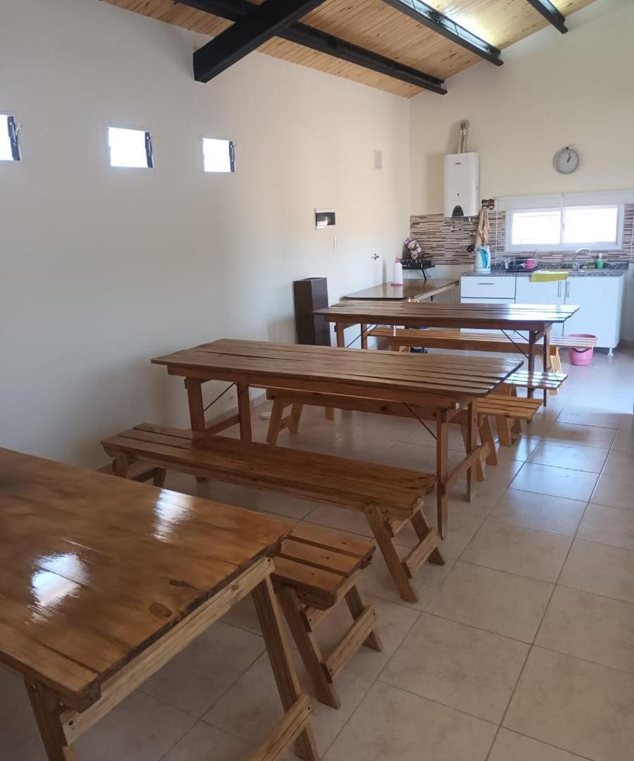Foto de ALQUILER SALON COMERCIAL CON QUINCHO EN LAS COMPUERTAS, LUJÁN DE CUYO, imagen 2